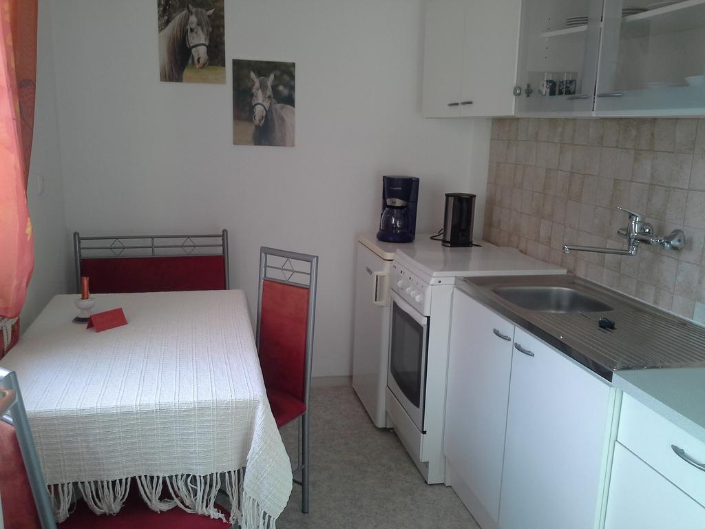 קפנברג Ferienwohnung Burgblick חדר תמונה